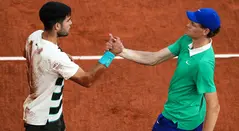Carlos Alcaraz le envía contundente mensaje a Jannik Sinner 