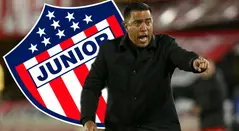 César Farías con Junior