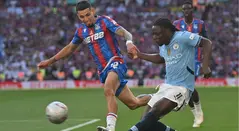 Daniel Muñoz,  figura colombiana en Crystal Palace