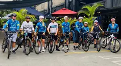 Ciclistas evento Fundación Dulce Hogar