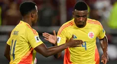 Jhon Córdoba sin presión: "Estoy acostumbrado a la competencia interna"