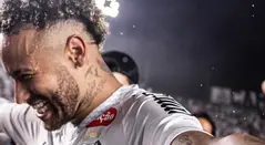 Neymar con el Santos de Brasil