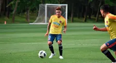 El pelotón principal en los metros finales del Clásico RCN 2018