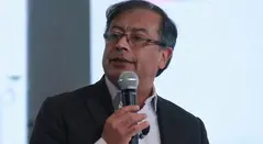 Gustavo Petro lidera la intención de voto en febrero
