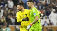 'Dibu' Martínez y Hugo Lloris
