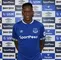 Yerry Mina ya posó con la camiseta del Everton