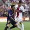 'Cucho' Hernández y Lionel Messi